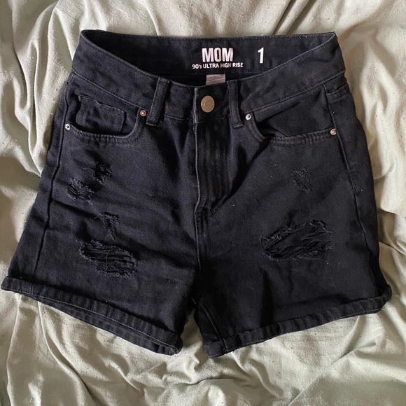 Black Distressed Denim Shorts - Picture 1 of 3
